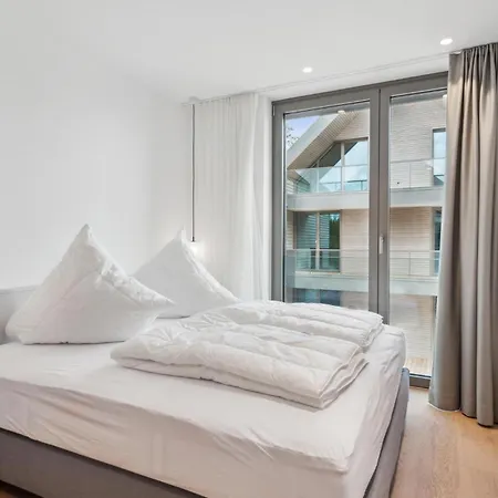 4 Bedroom Cozy In アパート トッセンス