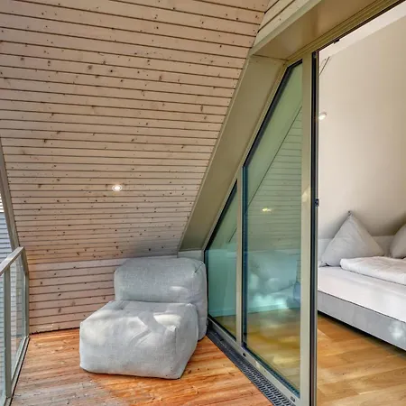 Gezellig Met 4 Slaapkamers Appartement *