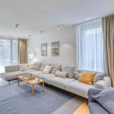 4 Bedroom Cozy In Tossens