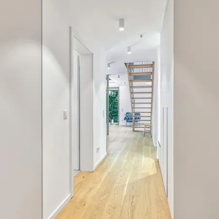 Gezellig Met 4 Slaapkamers Appartement