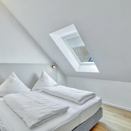 아파트 4 Bedroom Cozy In Tossens *