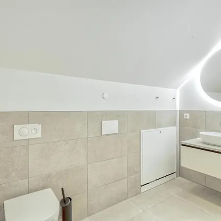 Gezellig Met 4 Slaapkamers Appartement