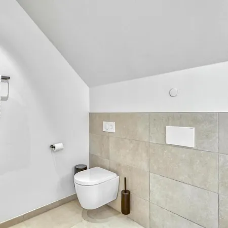 4 Bedroom Cozy In Tossens Stick