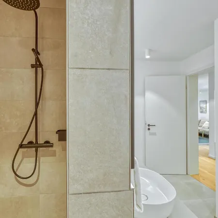 아파트 4 Bedroom Cozy In Tossens