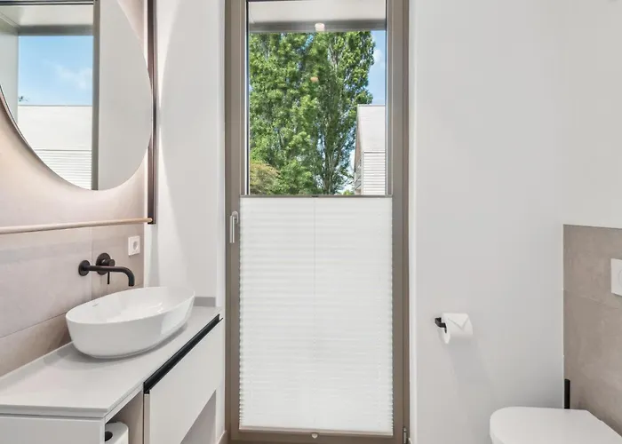 Apartman 4 Bedroom Cozy In *