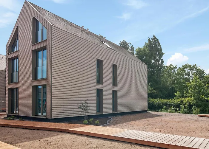 4 Bedroom Cozy In Apartman Tossens